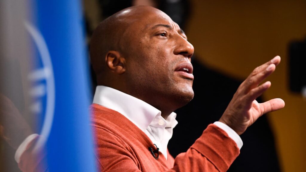 Byron Allen Angers Abc, Cbs, Nbc Over Late Payments