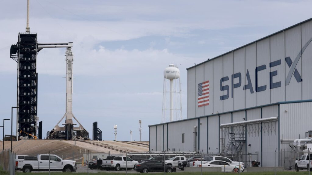 Elon Musk Says Spacex Will Sue Faa Over 'regulatory Overreach'