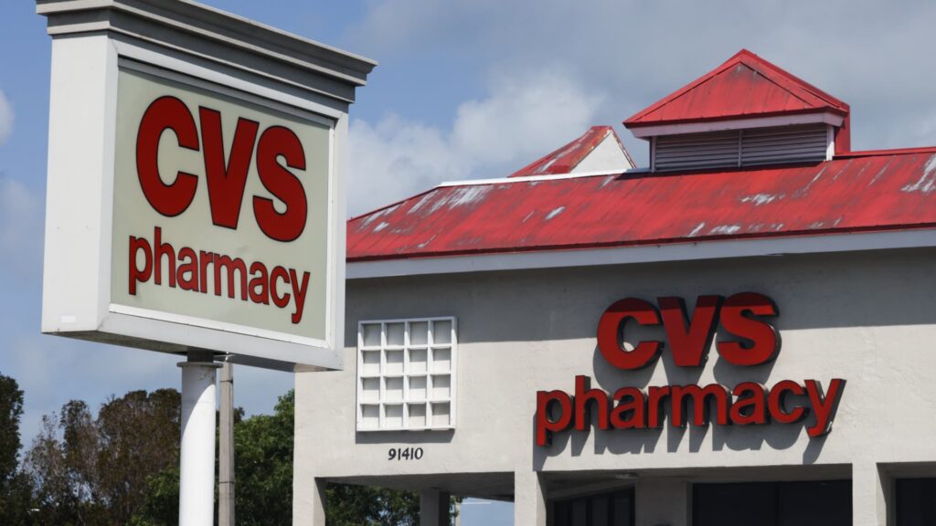 Major Cvs Shareholders Plan To Pay Activists, Meet With Executives: