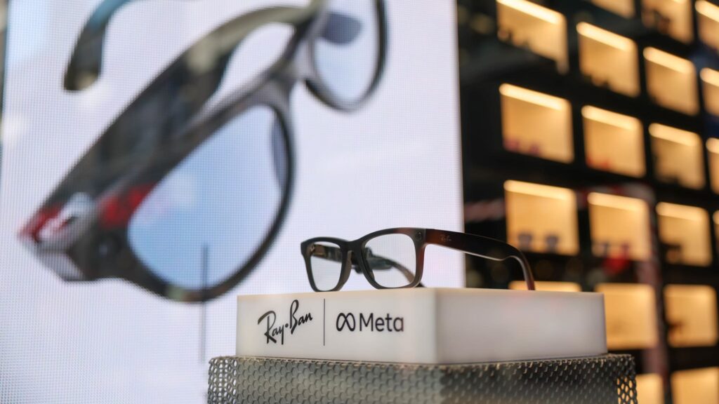 This Chinese Stock Is Soaring On Smart Glasses In The